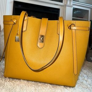 Michael Kors Cassie Large Tote